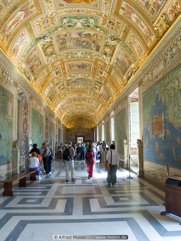22 Frescoes in the gallery of the maps