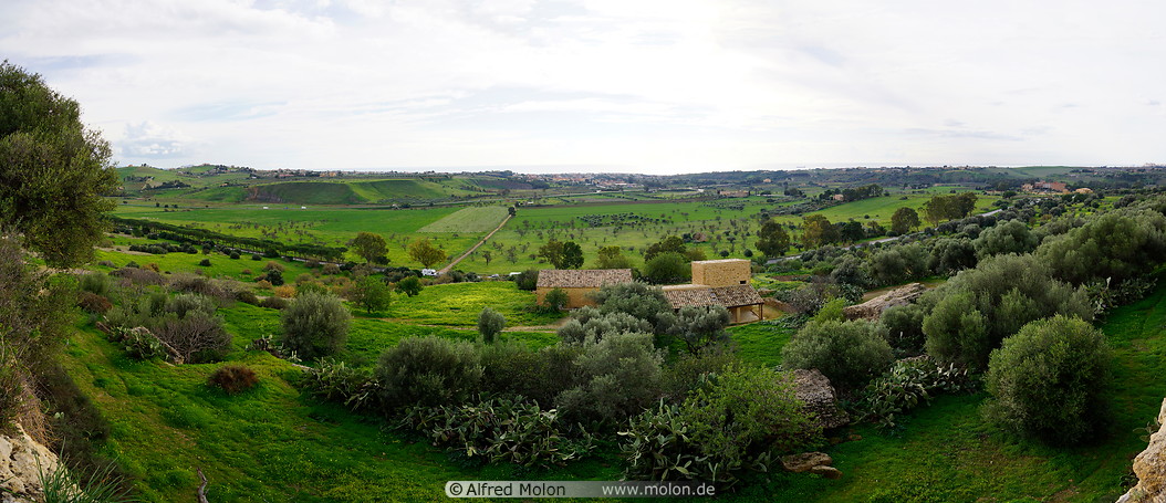 01 Sicilian plains near Agrigento