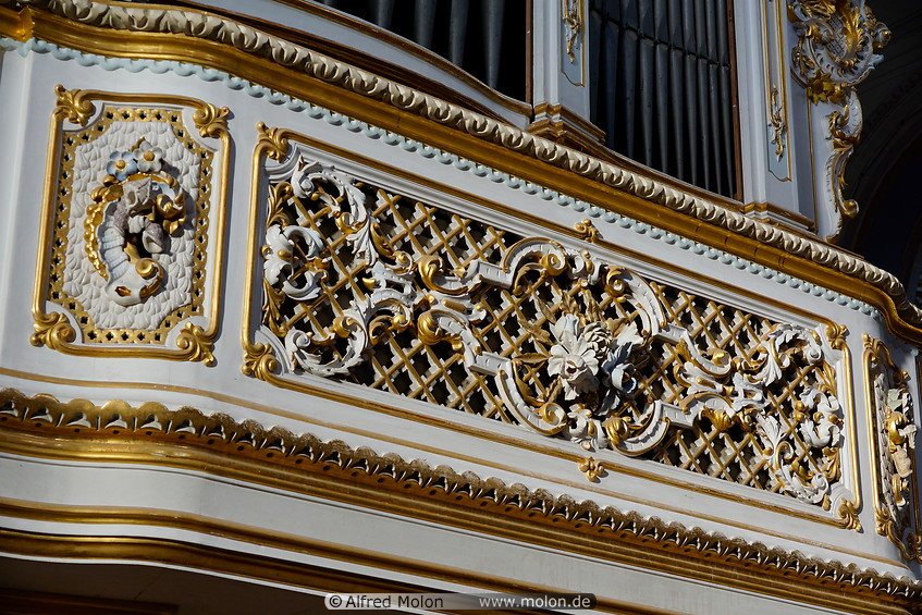 12 Organ decorations in San Giorgio cathedral