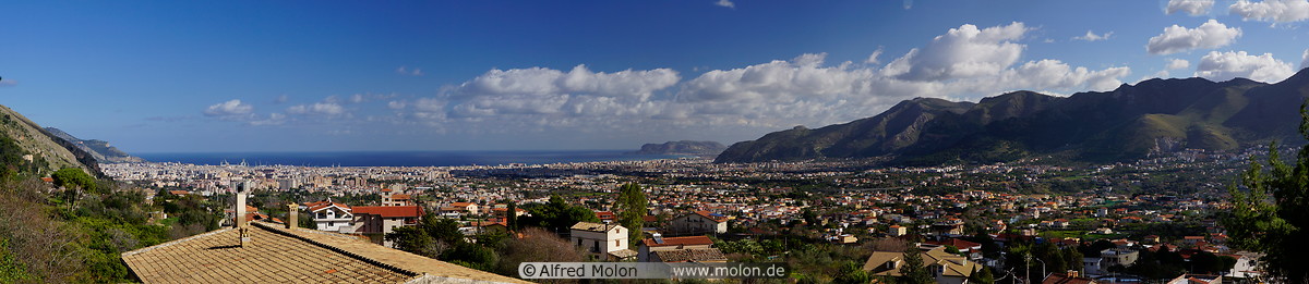01 Panoramic view of Palermo