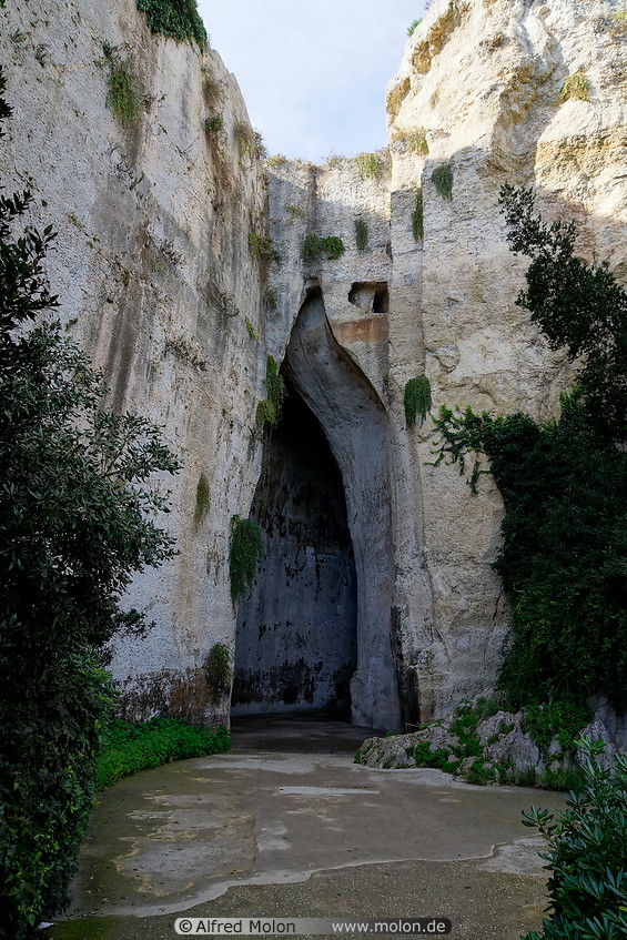 08 Ear of Dionysius grotto
