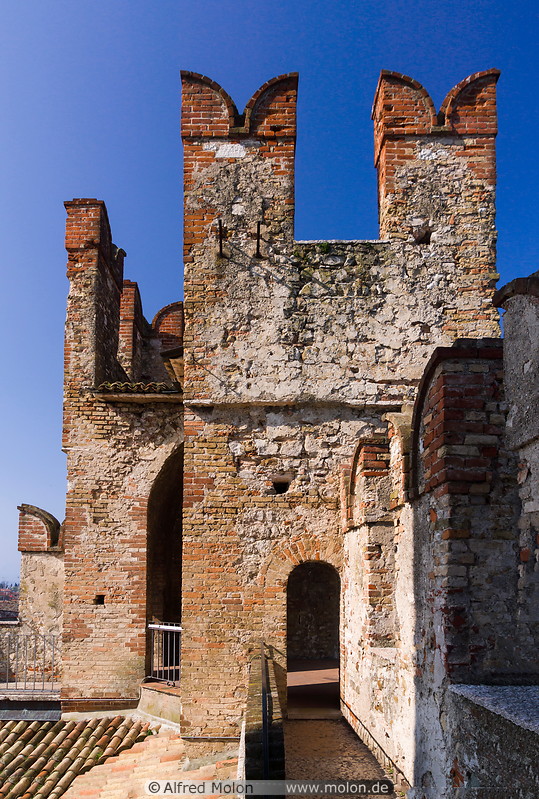 08 Tower in Sirmione castle