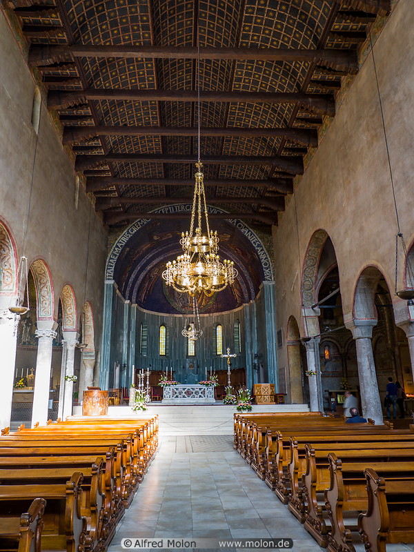 63 St Giusto cathedral interior