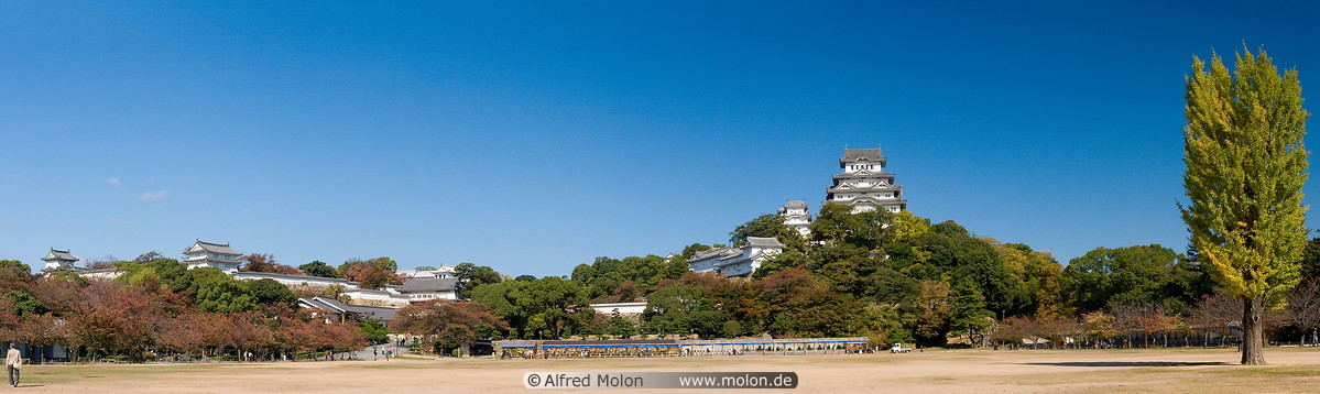 05 Panorama view of Himeji castle