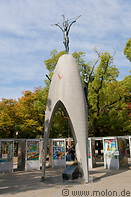 12 Children peace monument