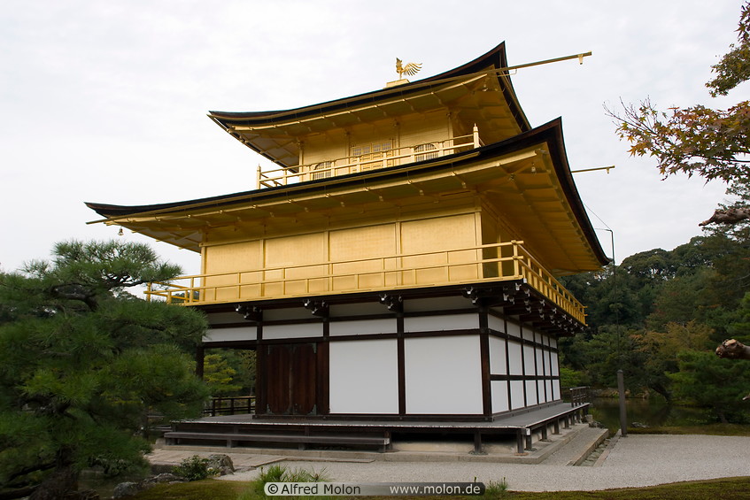 07 Golden Kinkaku-ji pavilion