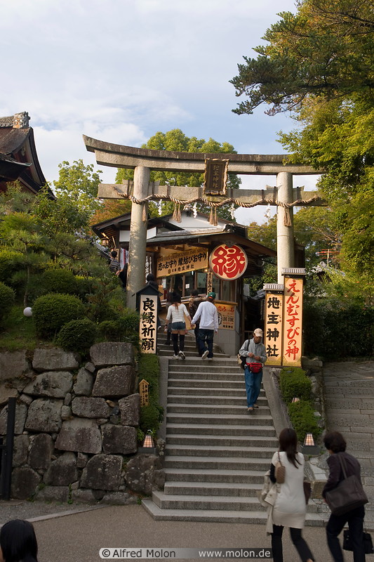 12 Staircase and torii gate
