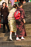 19 Japanese girls wearing kimono