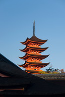 07 Five-storied Gojunoto red pagoda