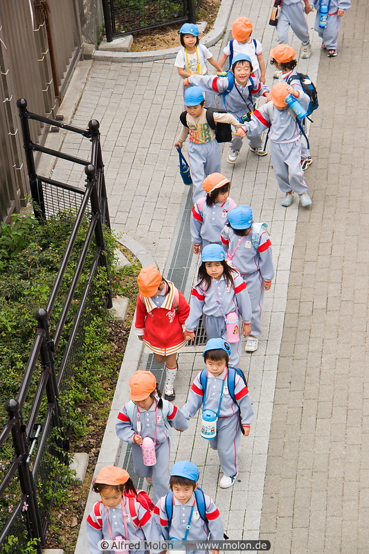 04 Schoolchildren in uniform walking