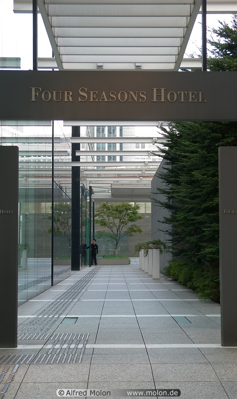 11 Four seasons hotel