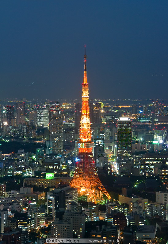 11 Tokyo tower at night