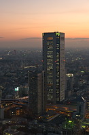 05 Skyscraper after sunset