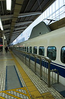 07 Hikari Shinkansen train