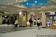 01 Subway with shops