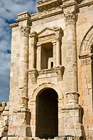 04 Hadrians arch