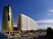06 Golden cone tower and ministries