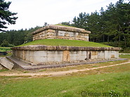 06 Neungjitap stone pagoda