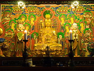 02 Altar with Buddha statues
