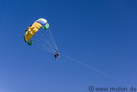 08 Beach parachute