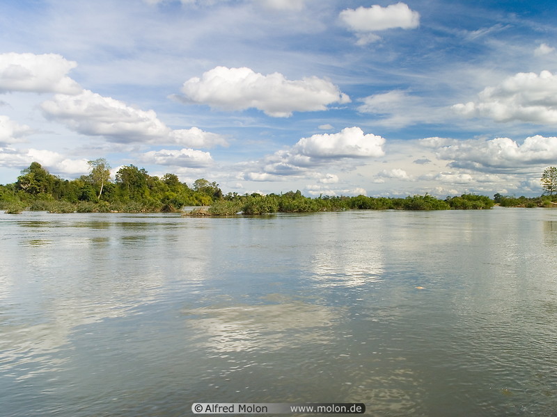 15 Mekong near Veunkham