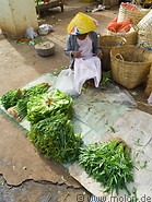 25 Salad and leek vendor
