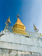 10 Wat Chom Si on Phu Si hill