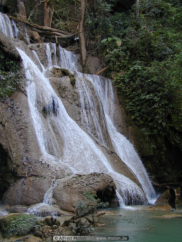 06 Waterfalls during the dry season