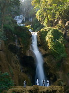 Tat Kuang Si waterfalls photo gallery  - 11 pictures of Tat Kuang Si waterfalls
