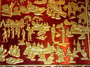 15 Golden wall carvings