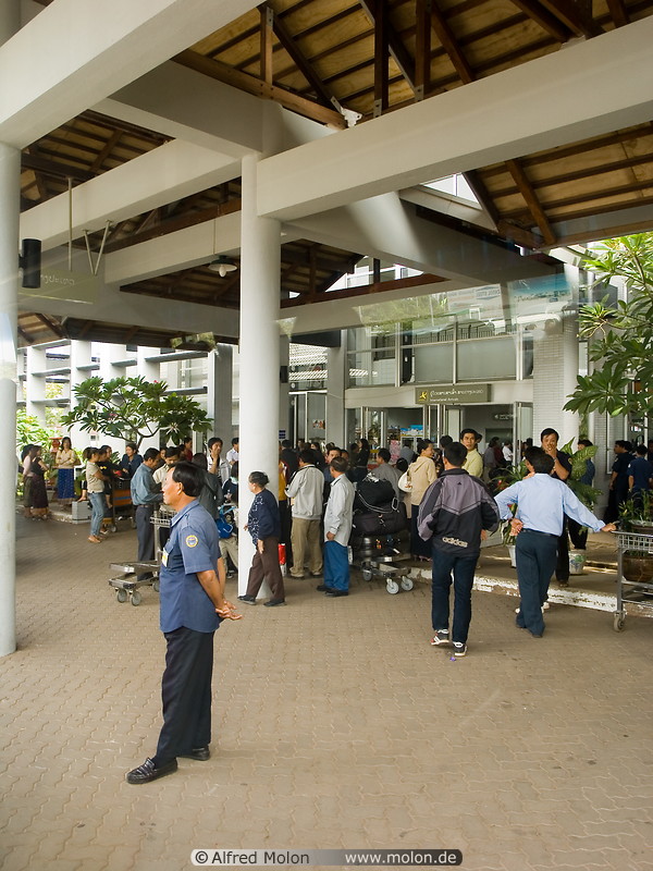 01 Airport arrivals hall