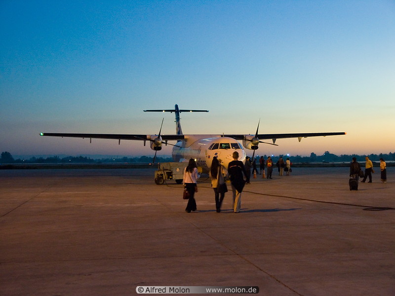 18 Lao Airlines plane at dawn