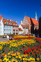 16 Old town and flower beds