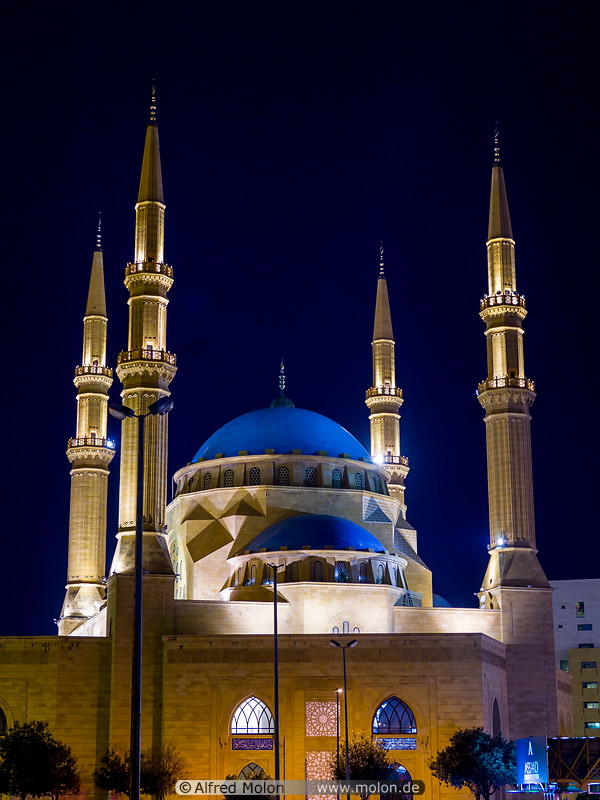 05 Al Amin mosque at night