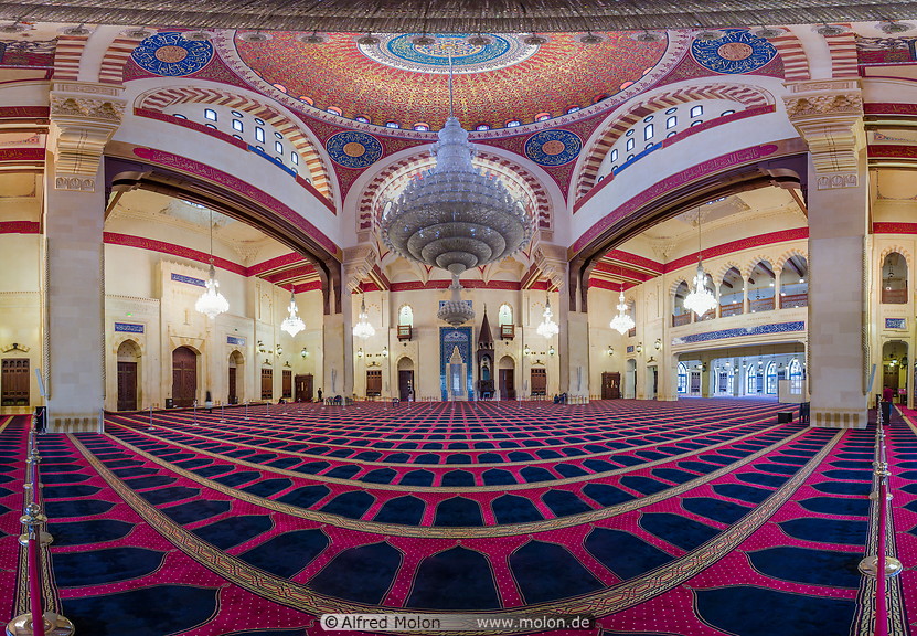 08 Prayer hall in Al Amin mosque