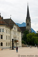 22 Government building and St Florin cathedral
