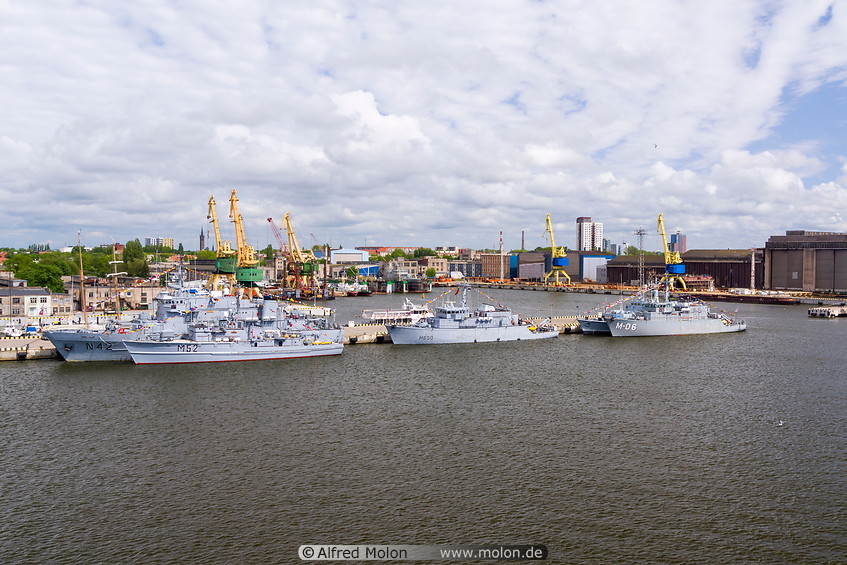 06 Military ships in Klaipeda harbour