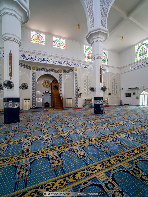 08 Sultan Ahmad Shah Al-Haj mosque