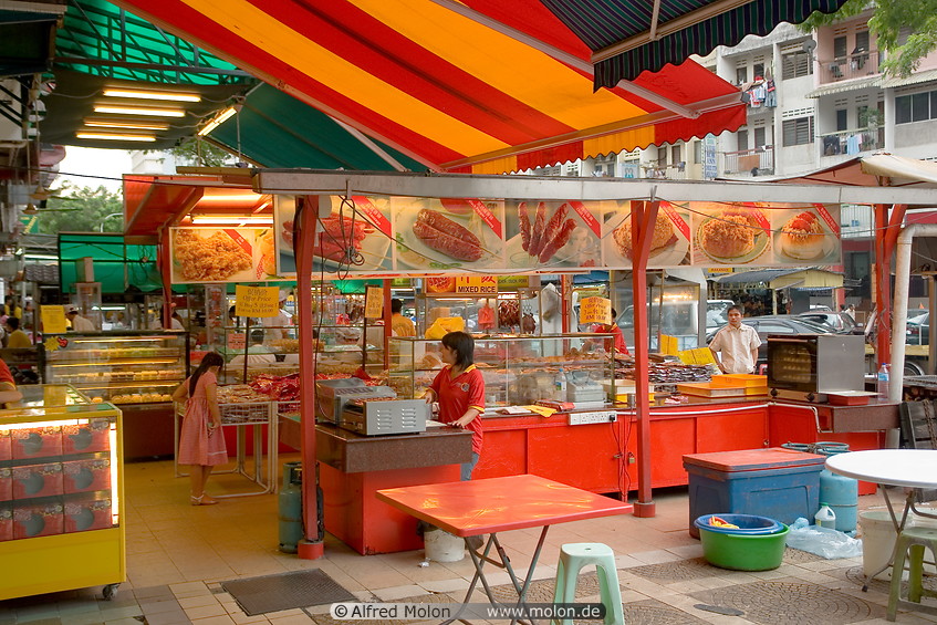 14 Food stalls in Jalan Alor