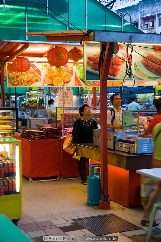 15 Food stalls in Jalan Alor