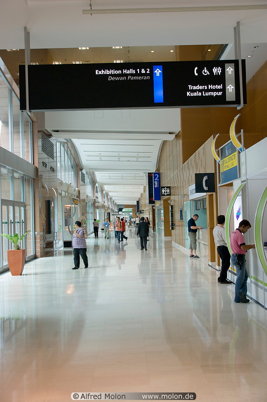 06 Convention Centre interior