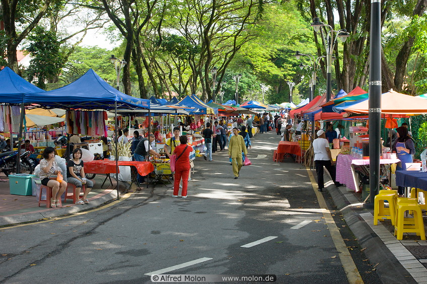 05 Street with food stalls
