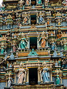 03 Roof detail decorated with gods and goddesses statues