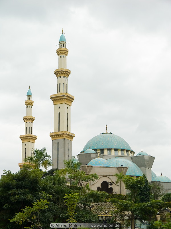 13 Side view of mosque