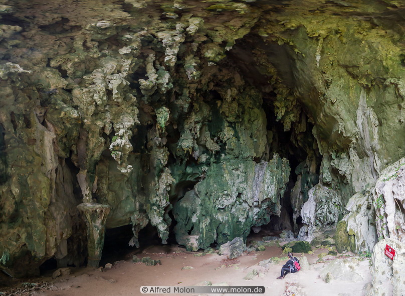 05 Cave entrance