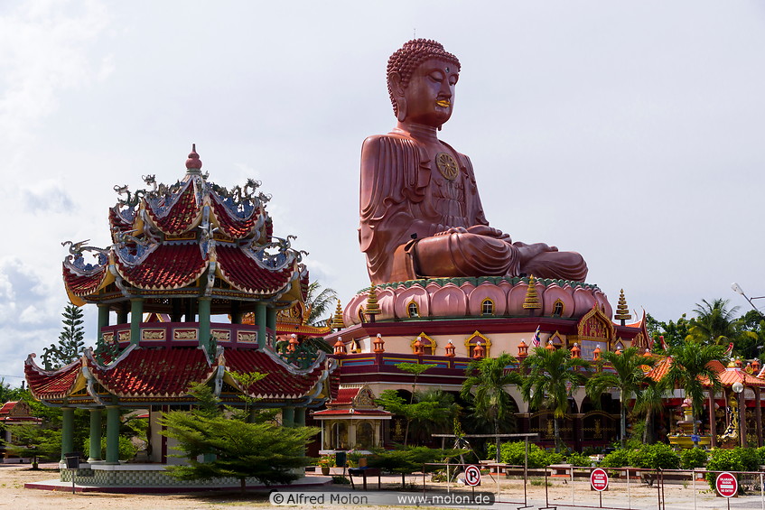 02 Seated Buddha statue