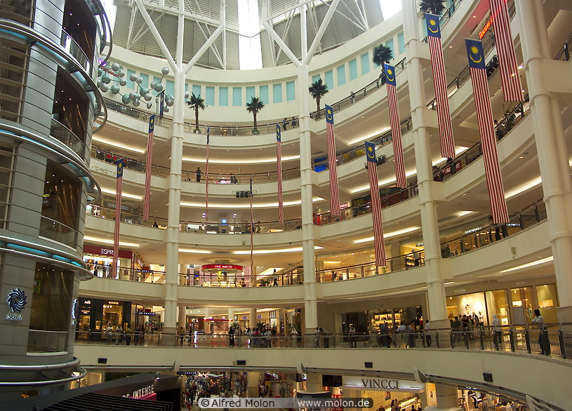 61 Suria KLCC shopping complex