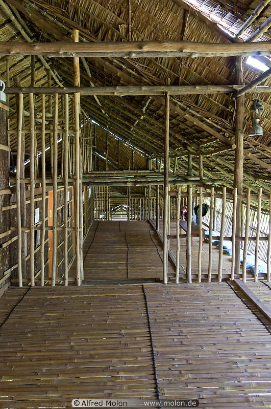 02 Inside the Rungus longhouse