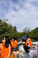 06 Boat with tourists