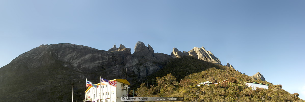 05 View of Laban Rata resthouse and Mt Kinabalu